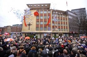 En Enero 21, 2012, la Iglesia de Scientology de Hamburgo celebró la apertura de su totalmente transformado hogar en Domstrasse 9 en Altstadt, el centro del distrito histórico de Hamburgo.