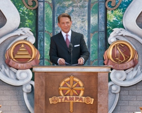 El Sr. David Miscavige, Presidente de la Junta de Religious Technology Center y líder eclesiástico de la religión de Scientology, inauguró la nueva Iglesia de Scientology de Tampa en honor al Centenario de L. Ronald Hubbard, Fundador. 
